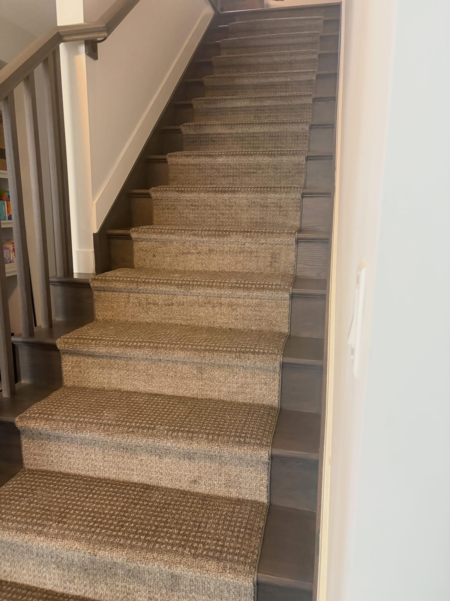 Straight staircase carpet runner installation